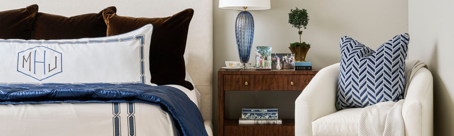 Bed Simon Wyatt FC Double Wyatt BC Trish Sheats Kate Iwanski